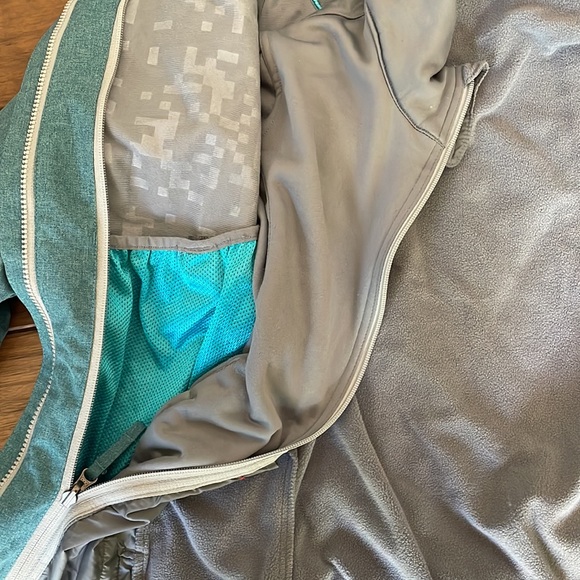 686 Smartty Command Insulated Snowboard Jacket - Picture 12 of 14